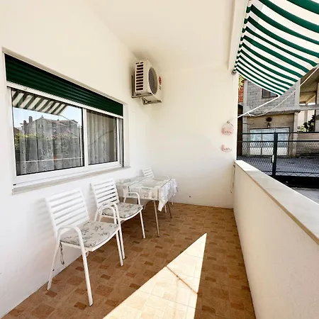 Kaza Apartment *