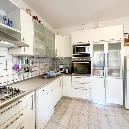 Apartment Kaza *